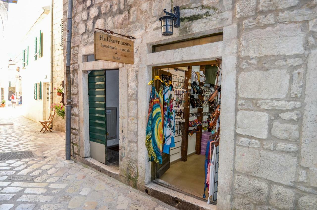 Portobello Old Town Kotor Luaran gambar